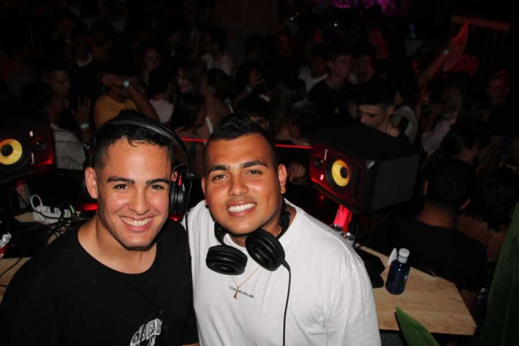 Lenuam en fiesta